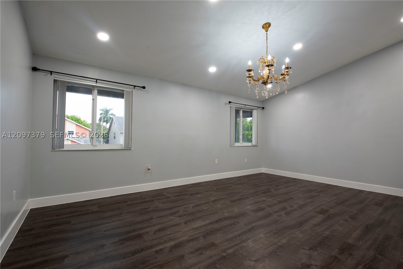 9710 SW 13th St #n/a, Pembroke Pines FL 33025