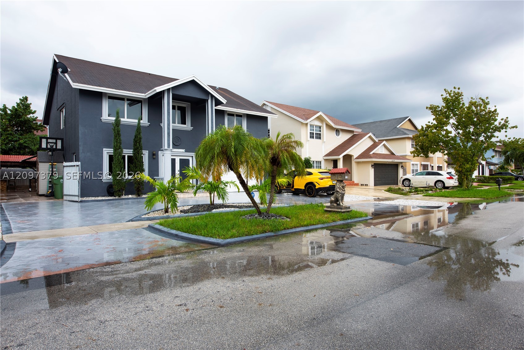9710 SW 13th St #n/a, Pembroke Pines FL 33025
