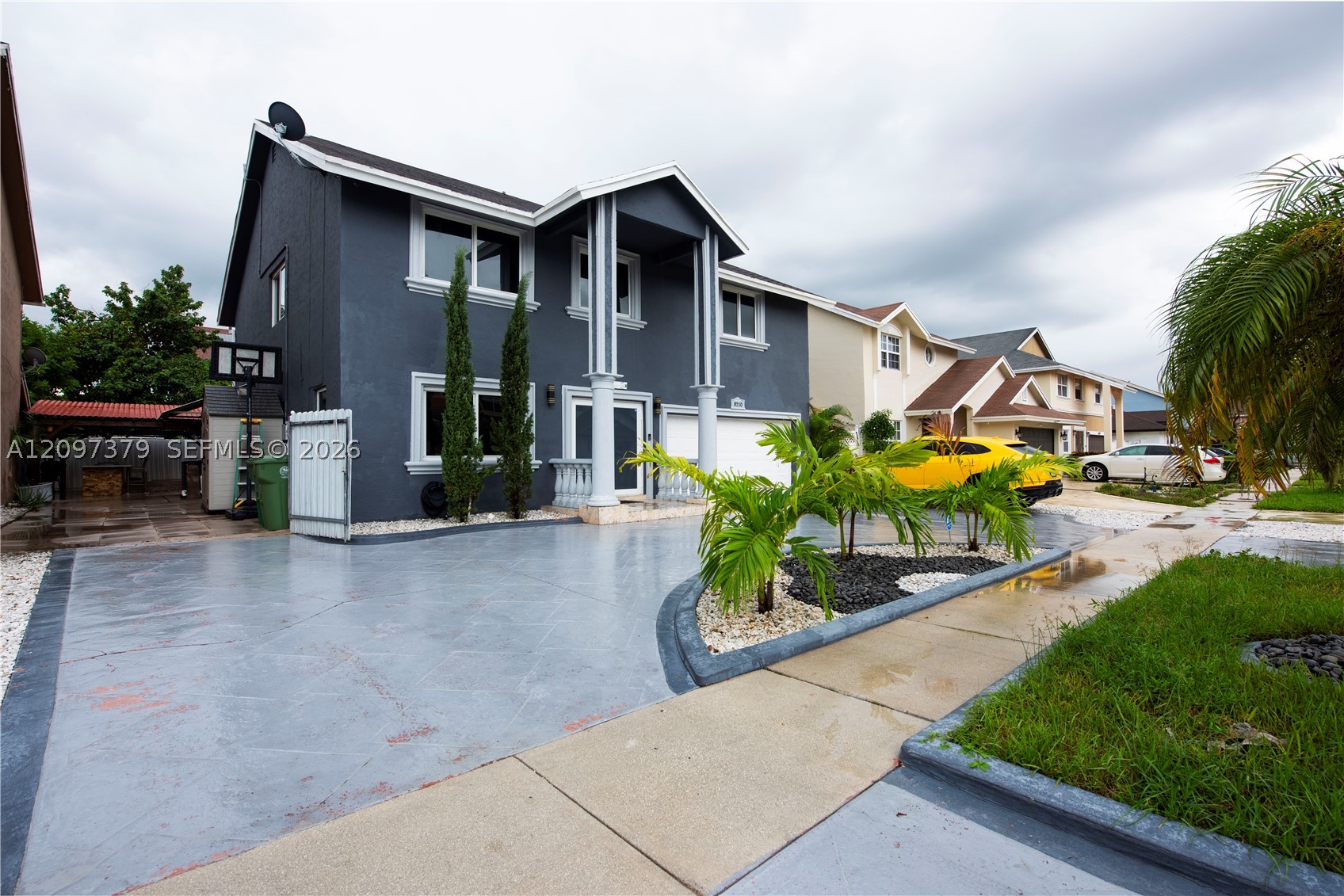 9710 SW 13th St #n/a, Pembroke Pines FL 33025