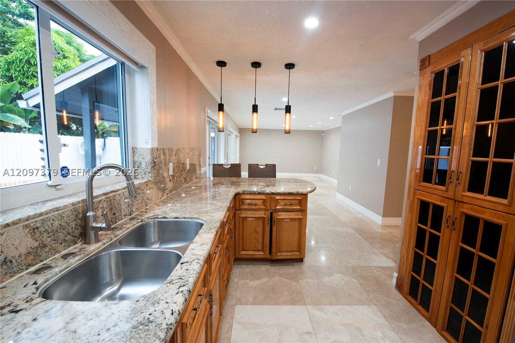 9710 SW 13th St #n/a, Pembroke Pines FL 33025