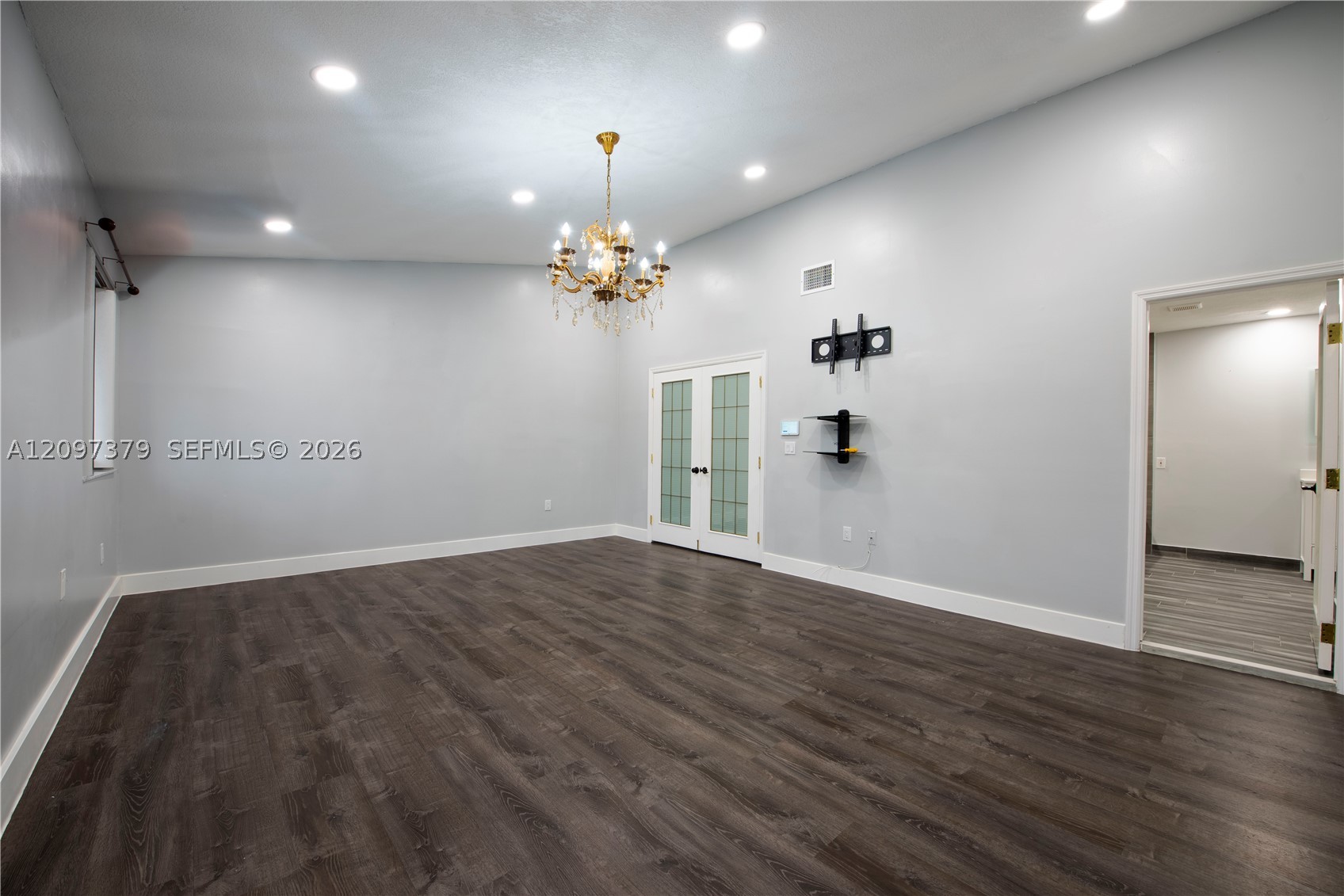 9710 SW 13th St #n/a, Pembroke Pines FL 33025