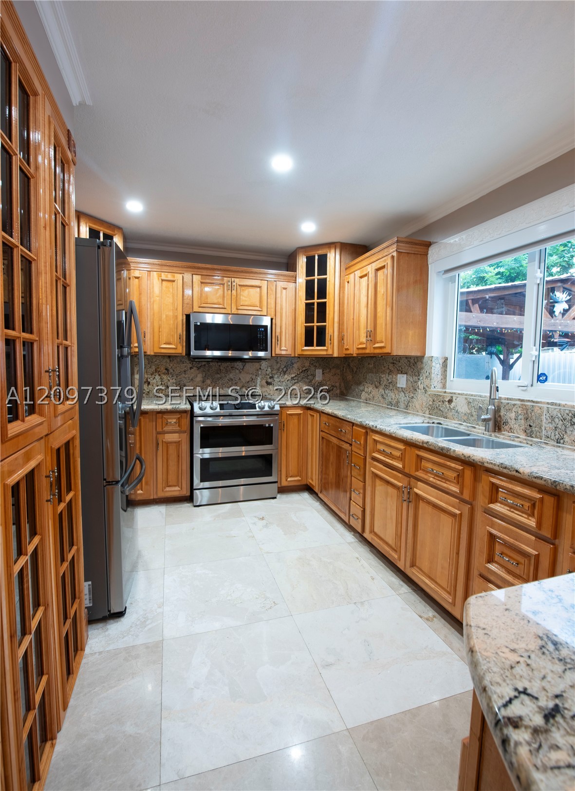 9710 SW 13th St #n/a, Pembroke Pines FL 33025