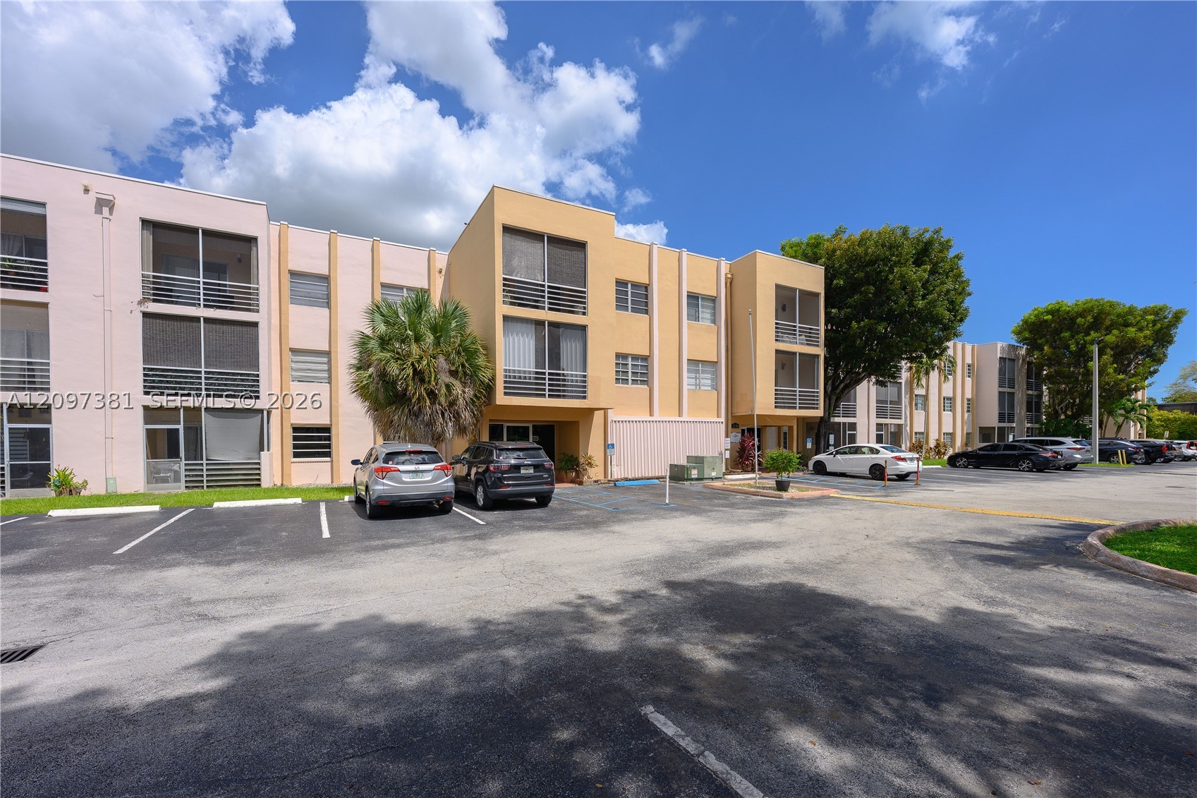 15888 SW 95th Ave #218, Miami FL 33157