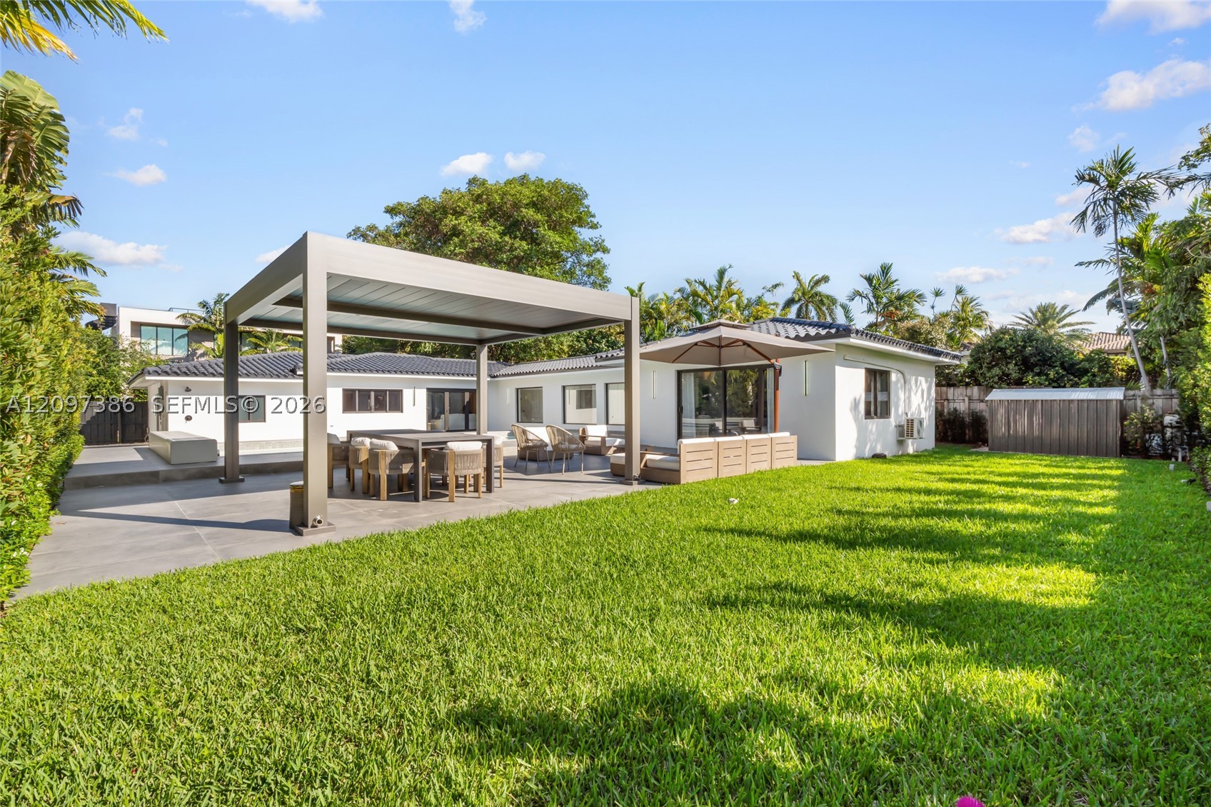 116 W 1st Ct, Miami Beach FL 33139