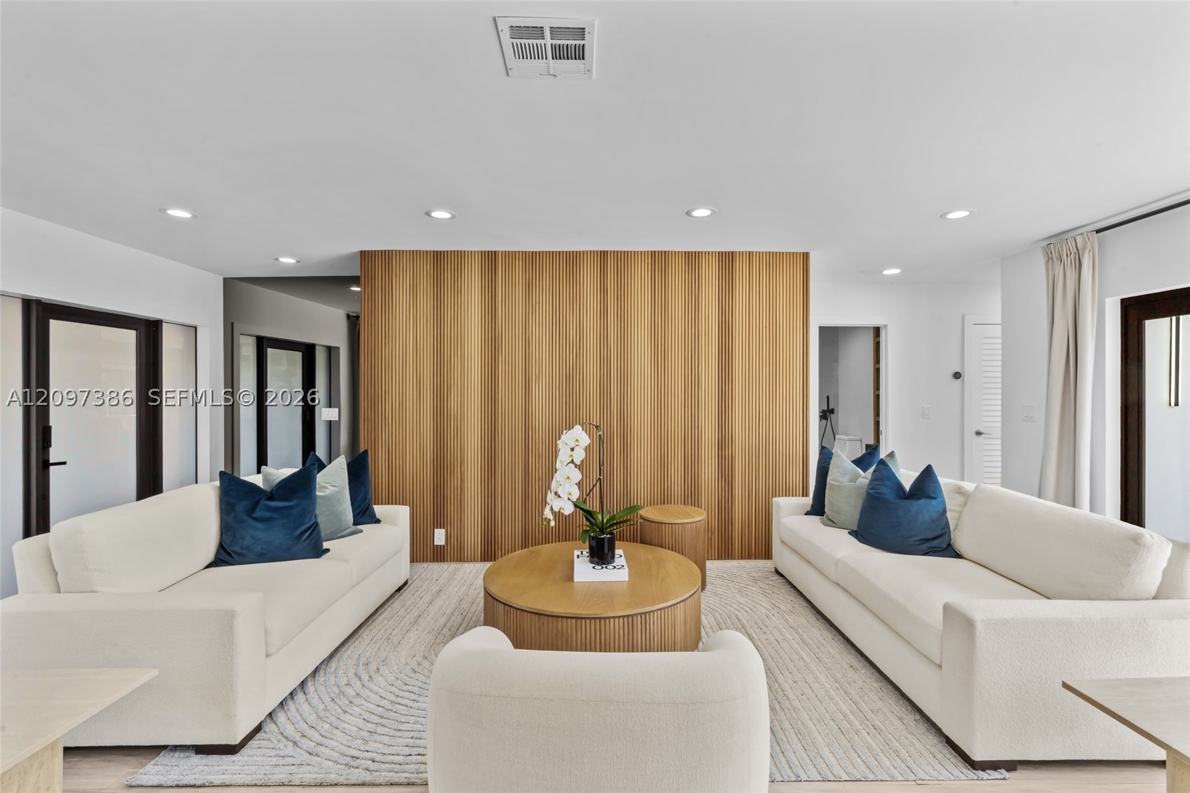 116 W 1st Ct, Miami Beach FL 33139