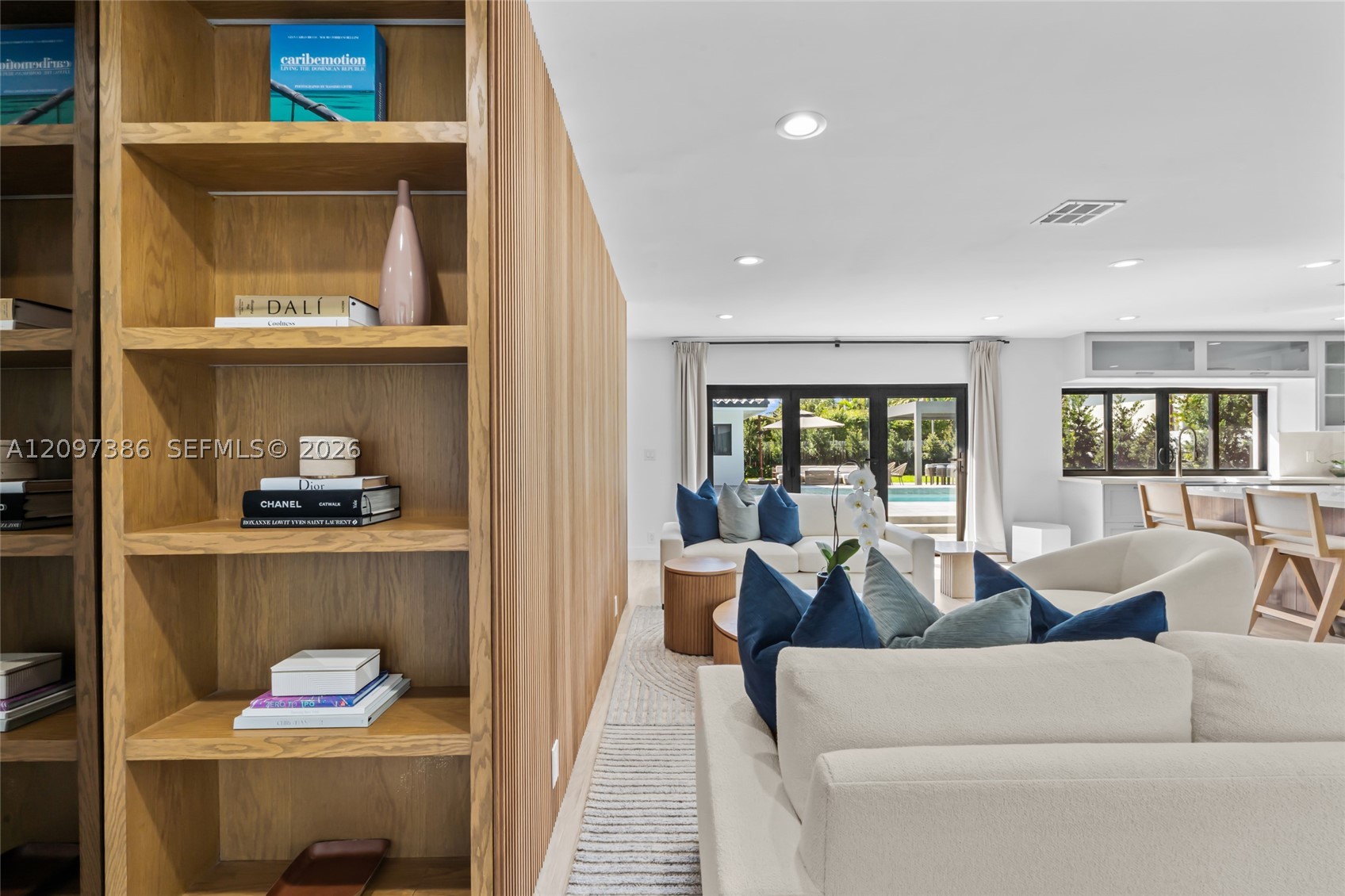 116 W 1st Ct, Miami Beach FL 33139
