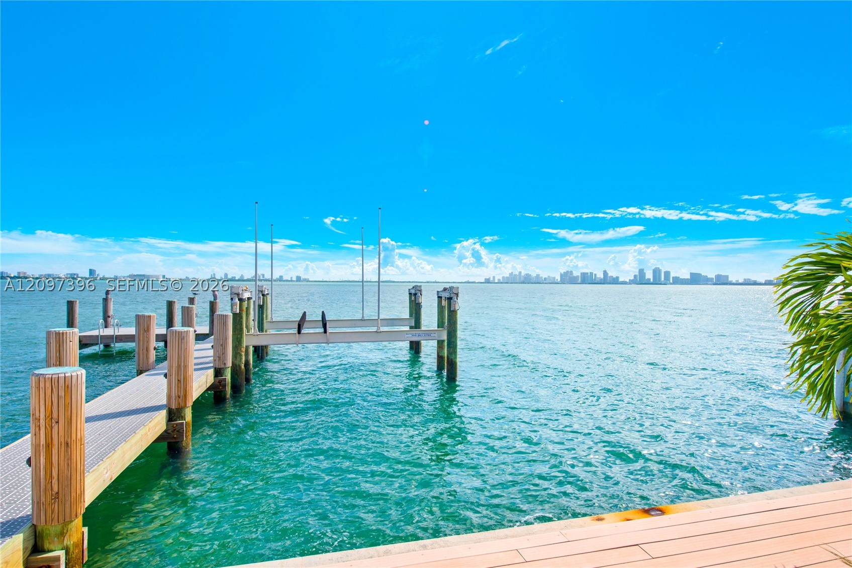 1580 S Treasure Dr, North Bay Village FL 33141