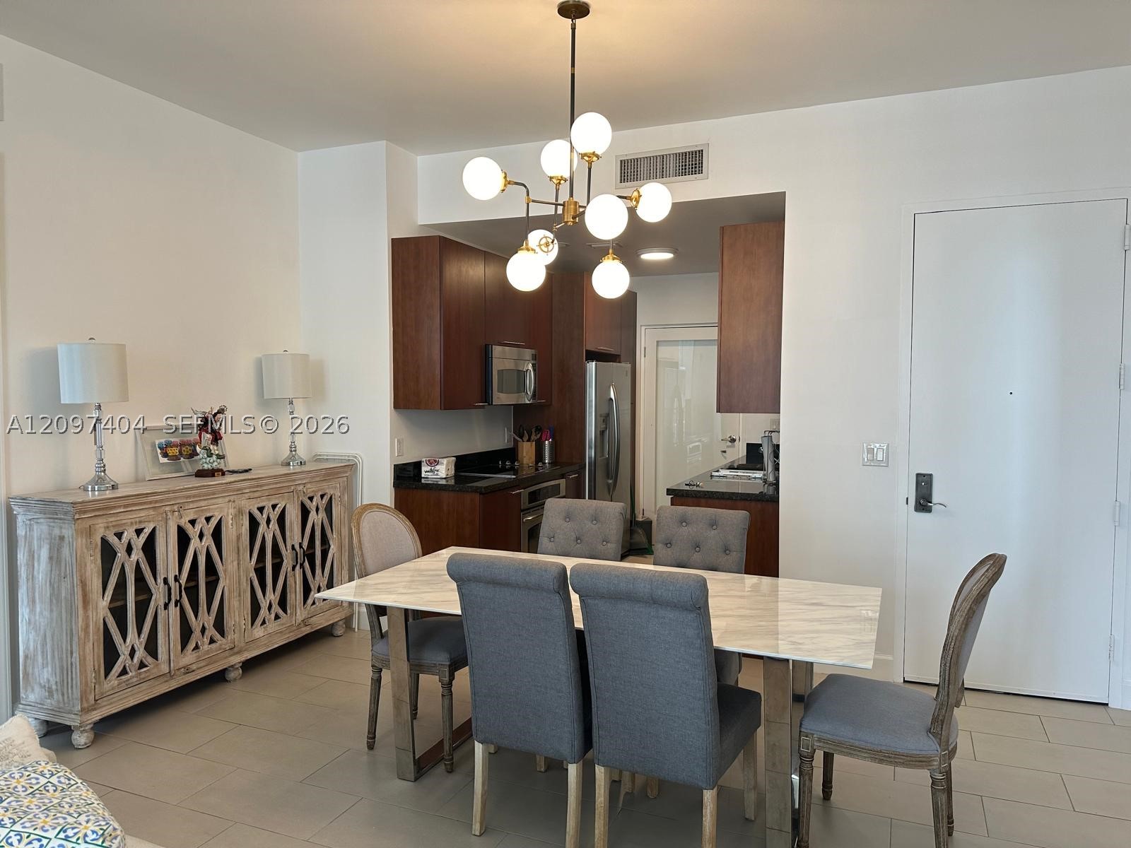 1607 Ponce De Leon Blvd #8D, Coral Gables FL 33134