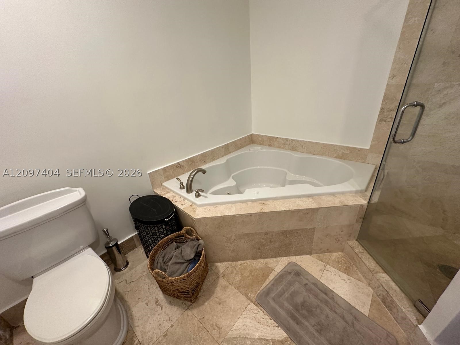 1607 Ponce De Leon Blvd #8D, Coral Gables FL 33134
