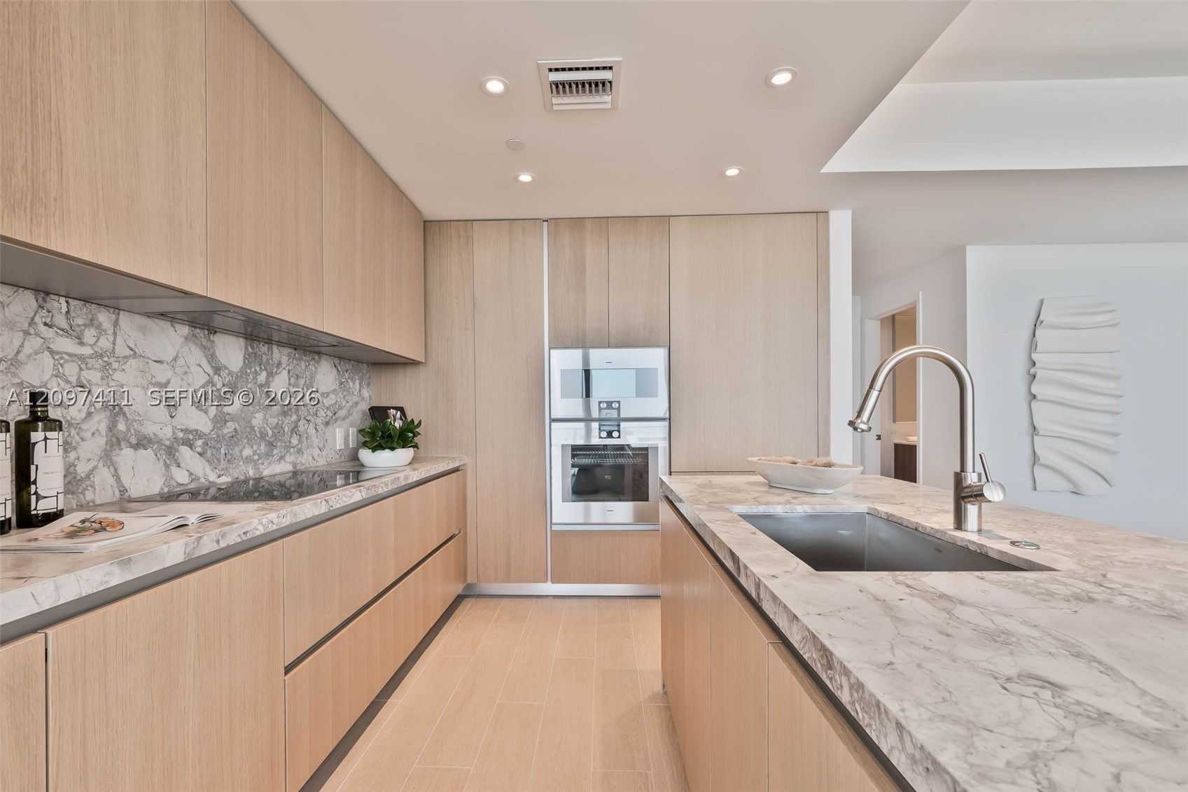 500 Alton Rd #2705, Miami Beach FL 33139