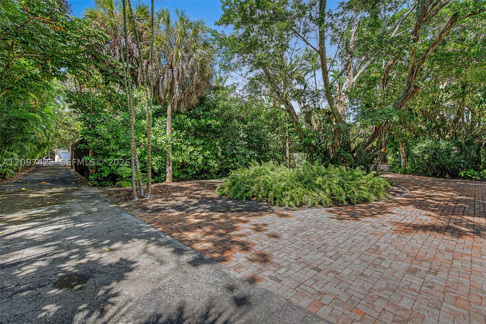 13470 SW 67th Ave, Pinecrest FL 33156