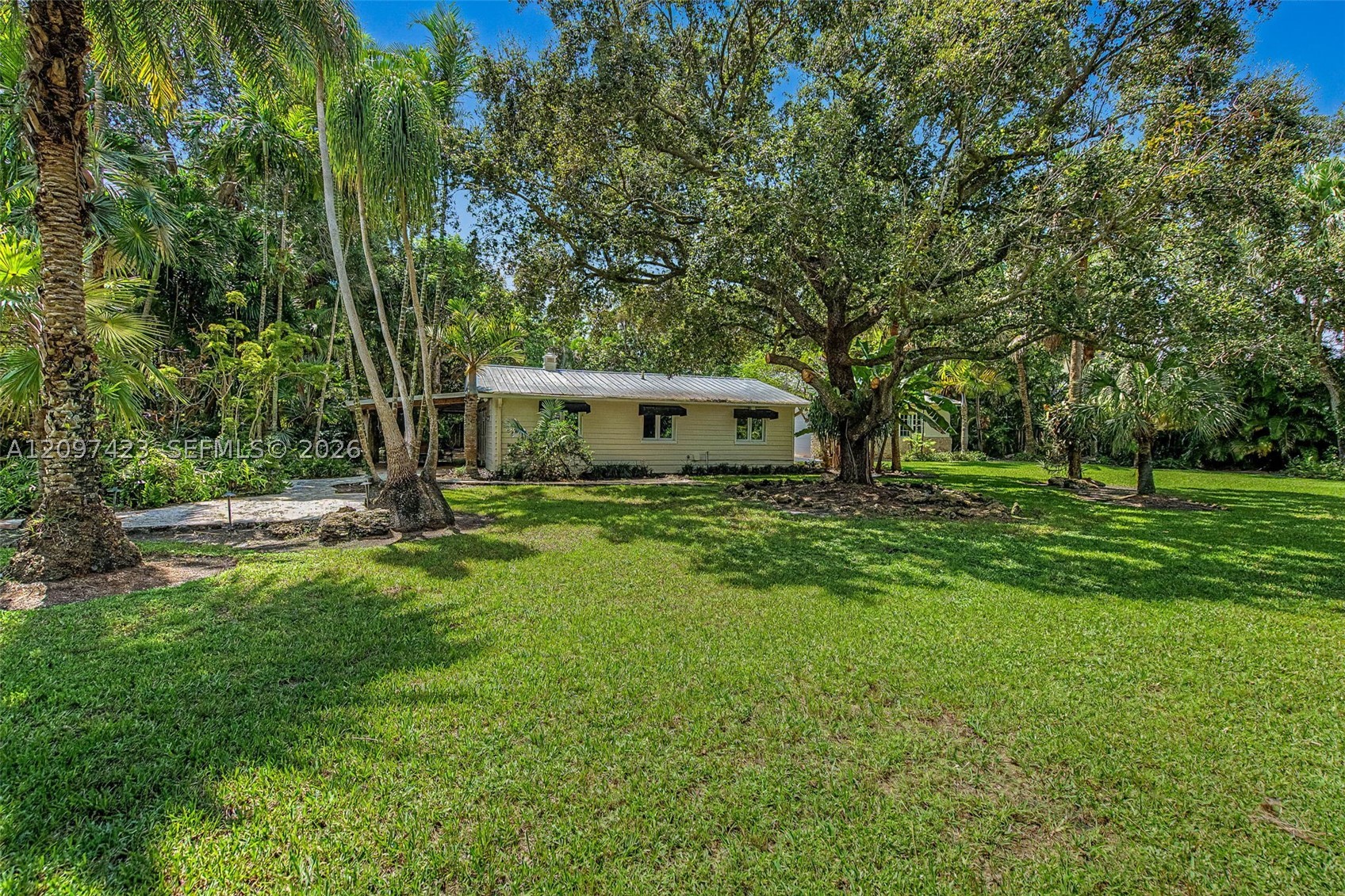 13470 SW 67th Ave, Pinecrest FL 33156