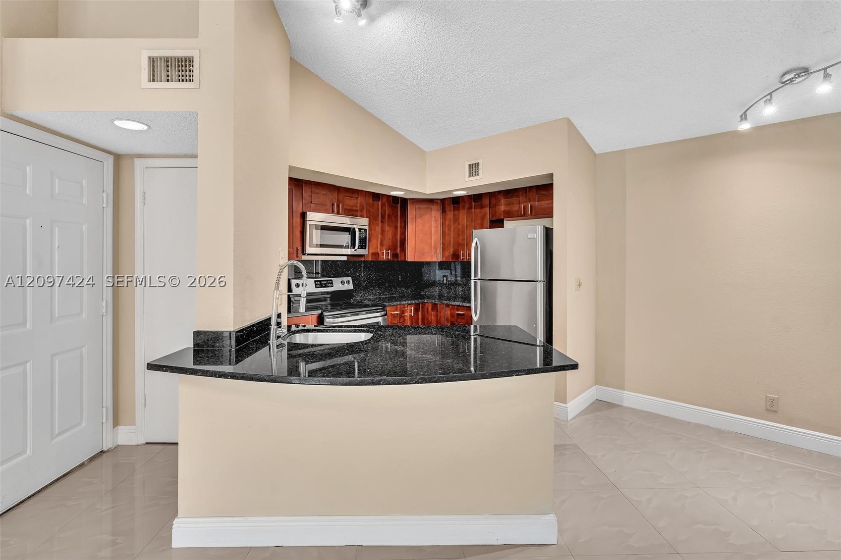 3370 N Pinewalk Dr N #1222, Margate FL 33063