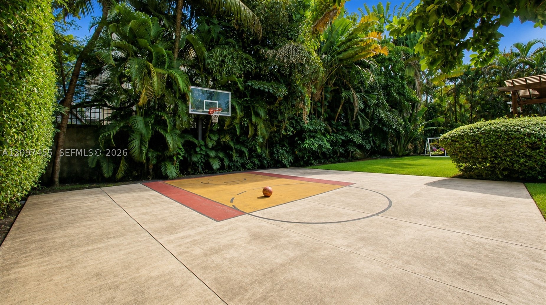 530 Sabal Palm Rd, Miami FL 33137