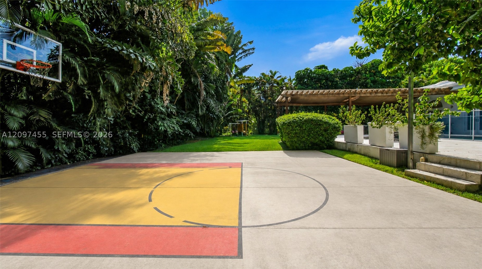 530 Sabal Palm Rd, Miami FL 33137