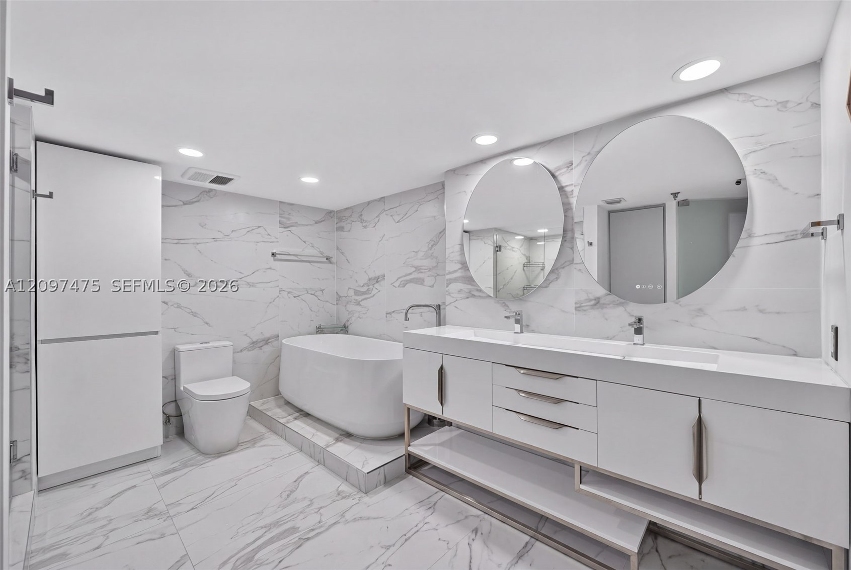 520 Brickell Key Dr #A721, Miami FL 33131