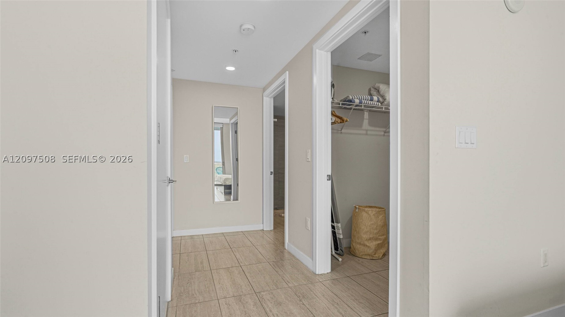 3900 Biscayne Blvd #N-913, Miami FL 33137