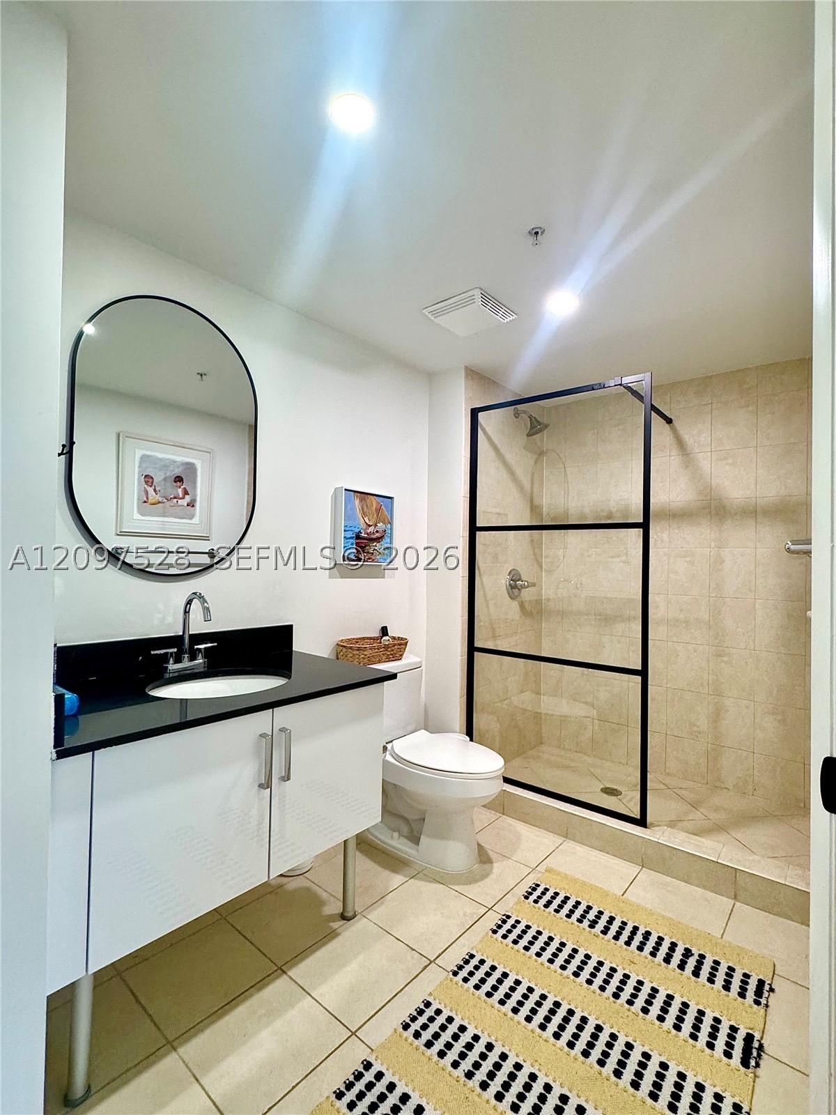 31 SE 5th St #1708, Miami FL 33131