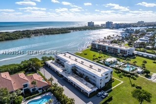 100 Waterway Rd #A306, Tequesta FL 33469