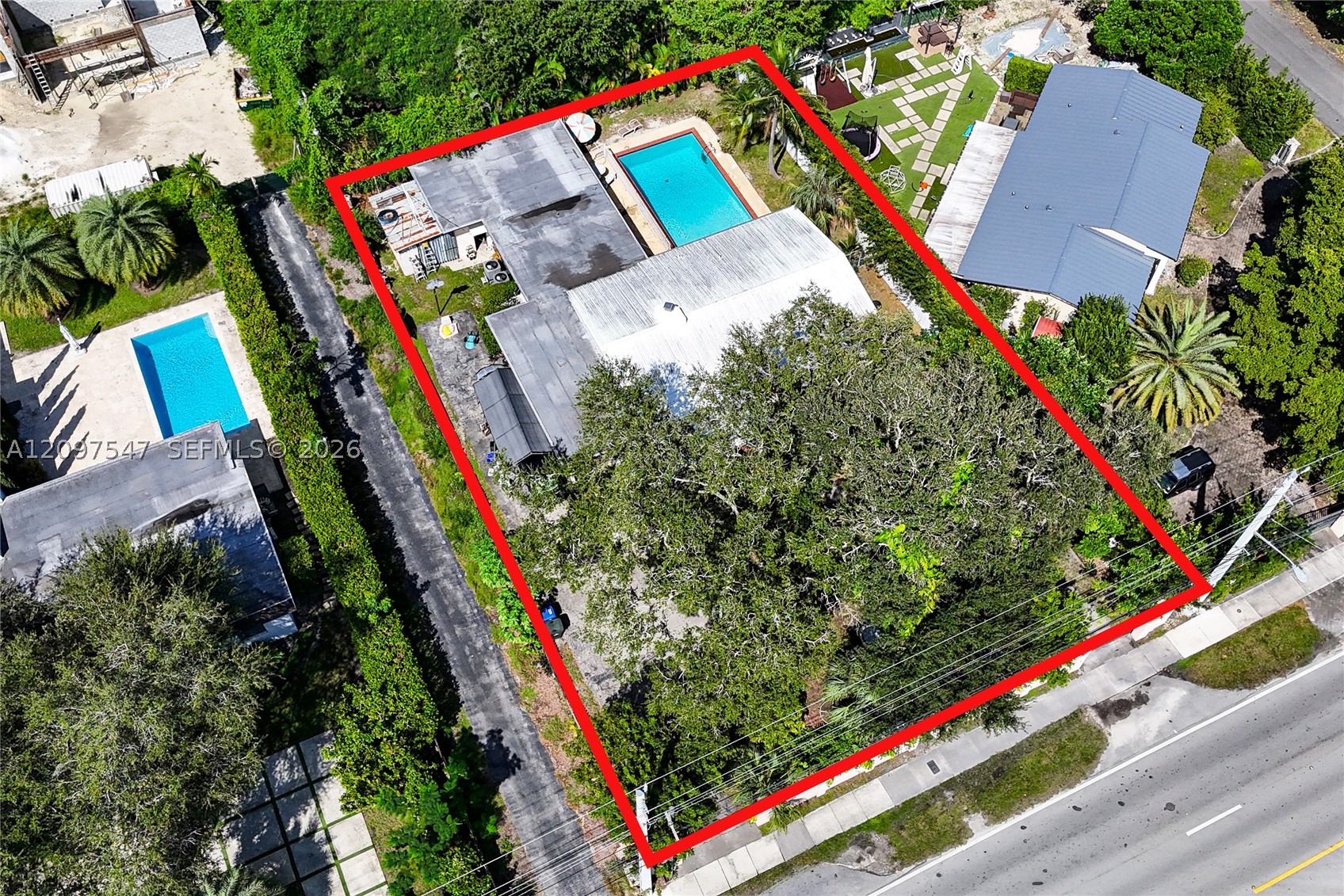 6851 Sunset Dr, South Miami FL 33143