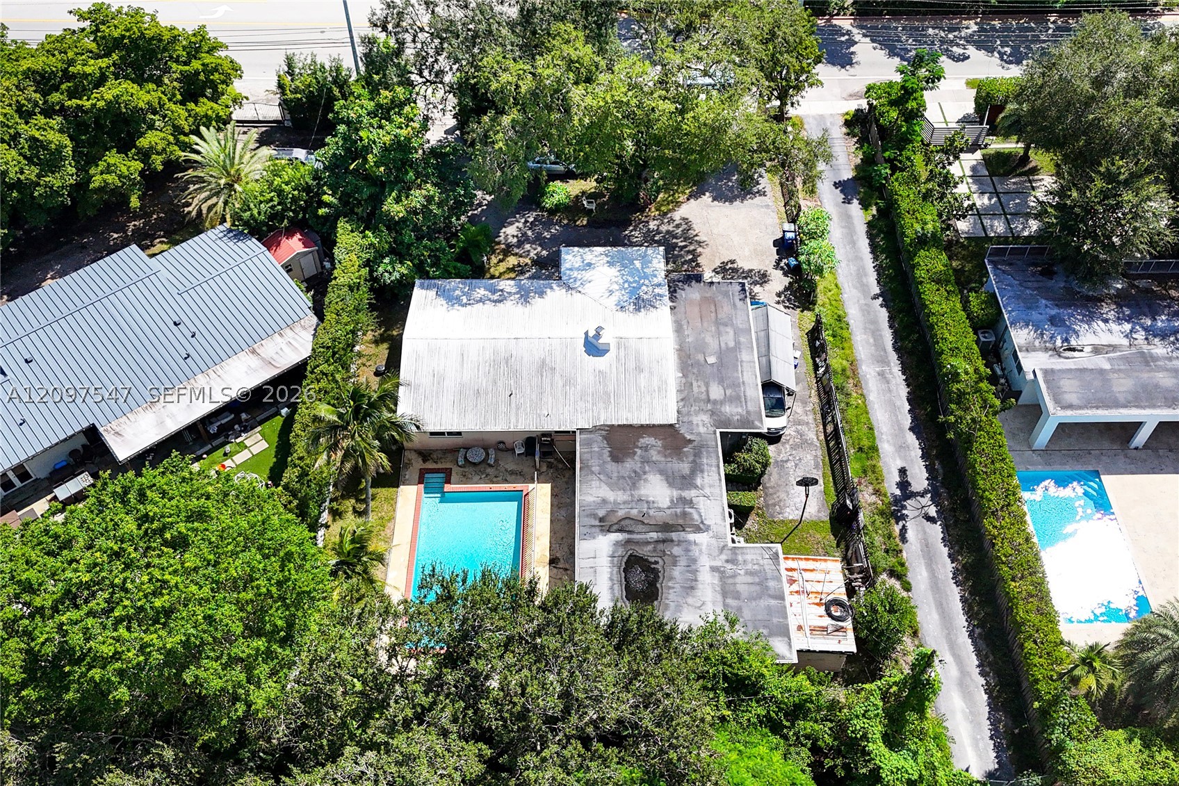 6851 Sunset Dr, South Miami FL 33143