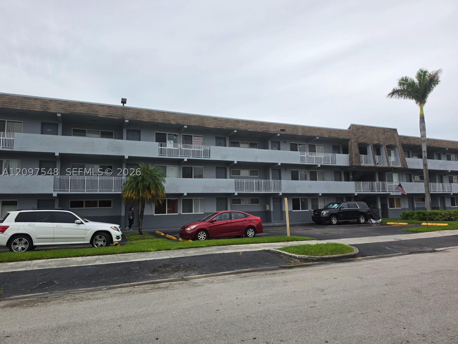 11195 SW 1st St #217, Sweetwater FL 33174