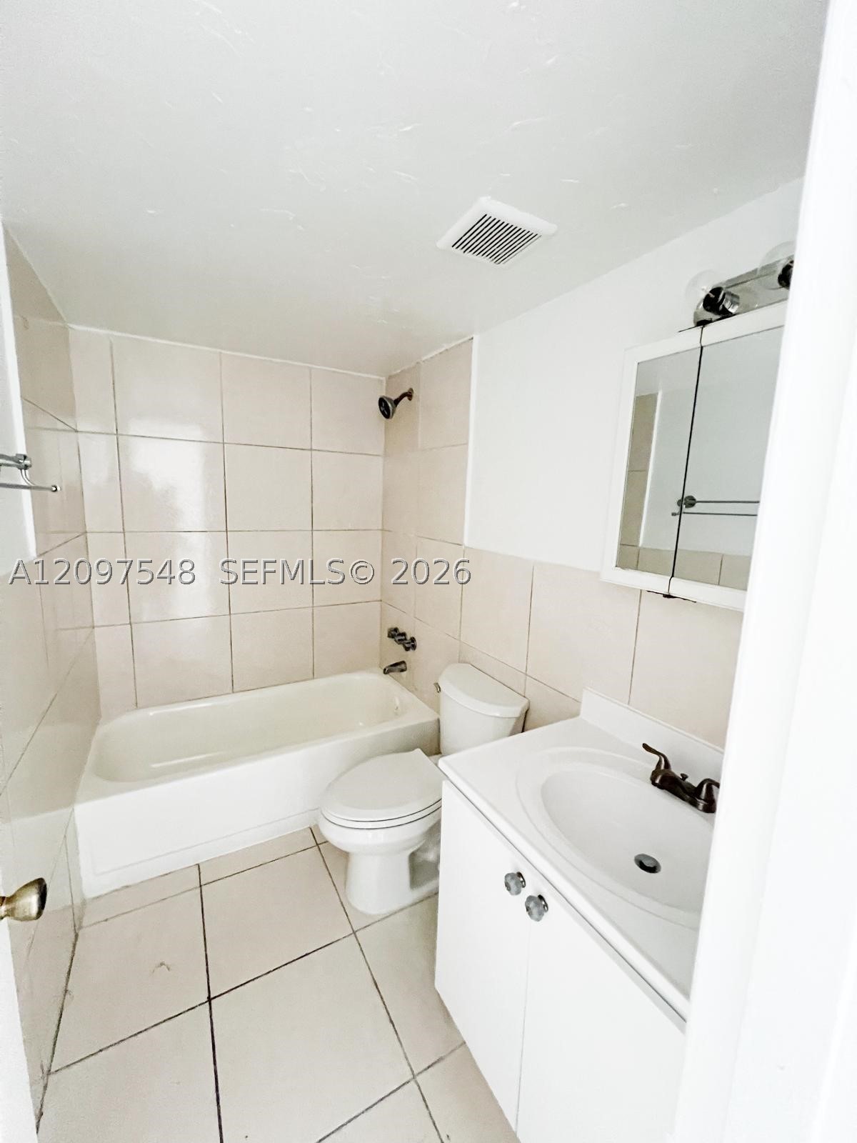 11195 SW 1st St #217, Sweetwater FL 33174