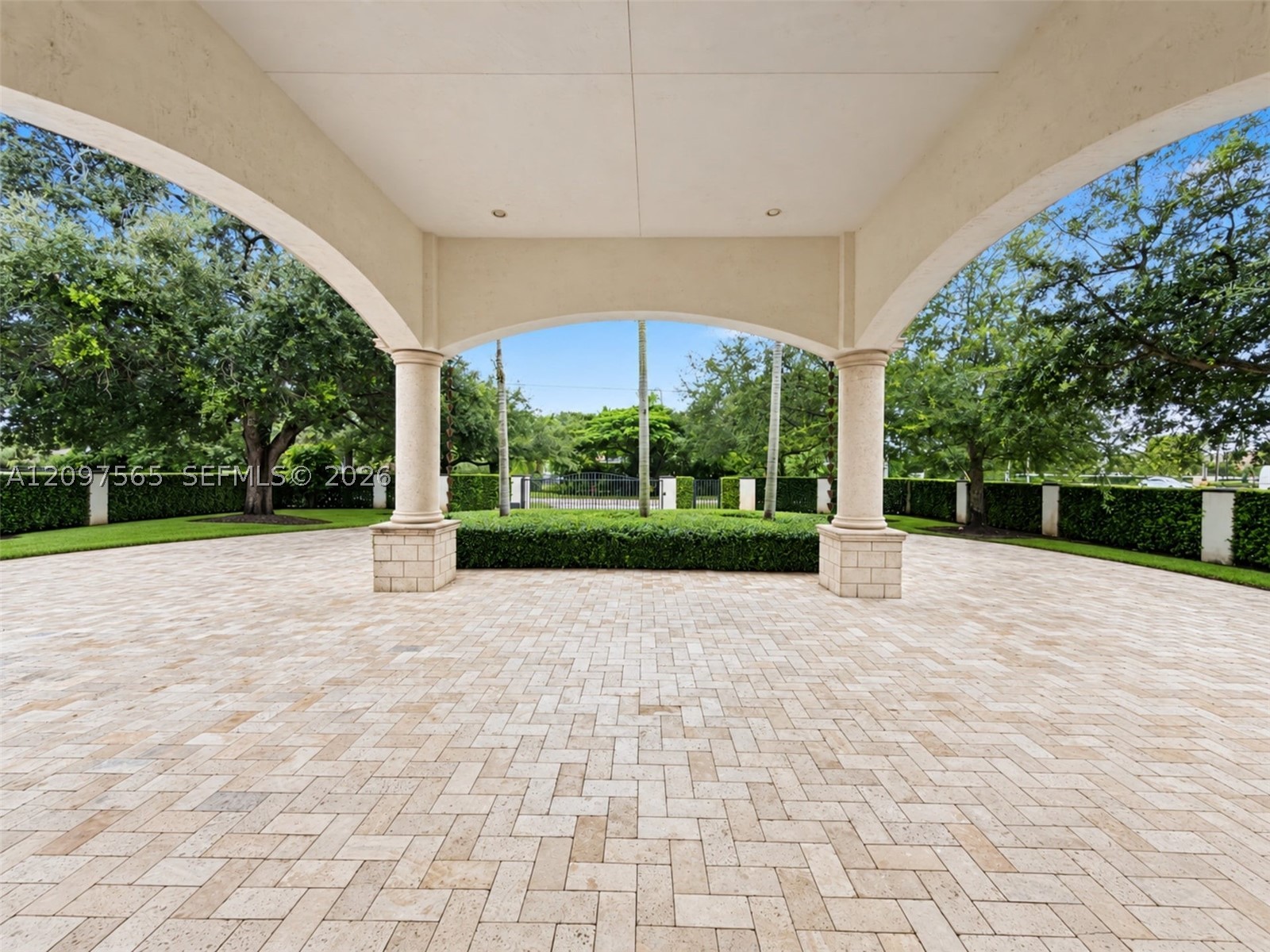 11691 SW 93rd St, Miami FL 33176