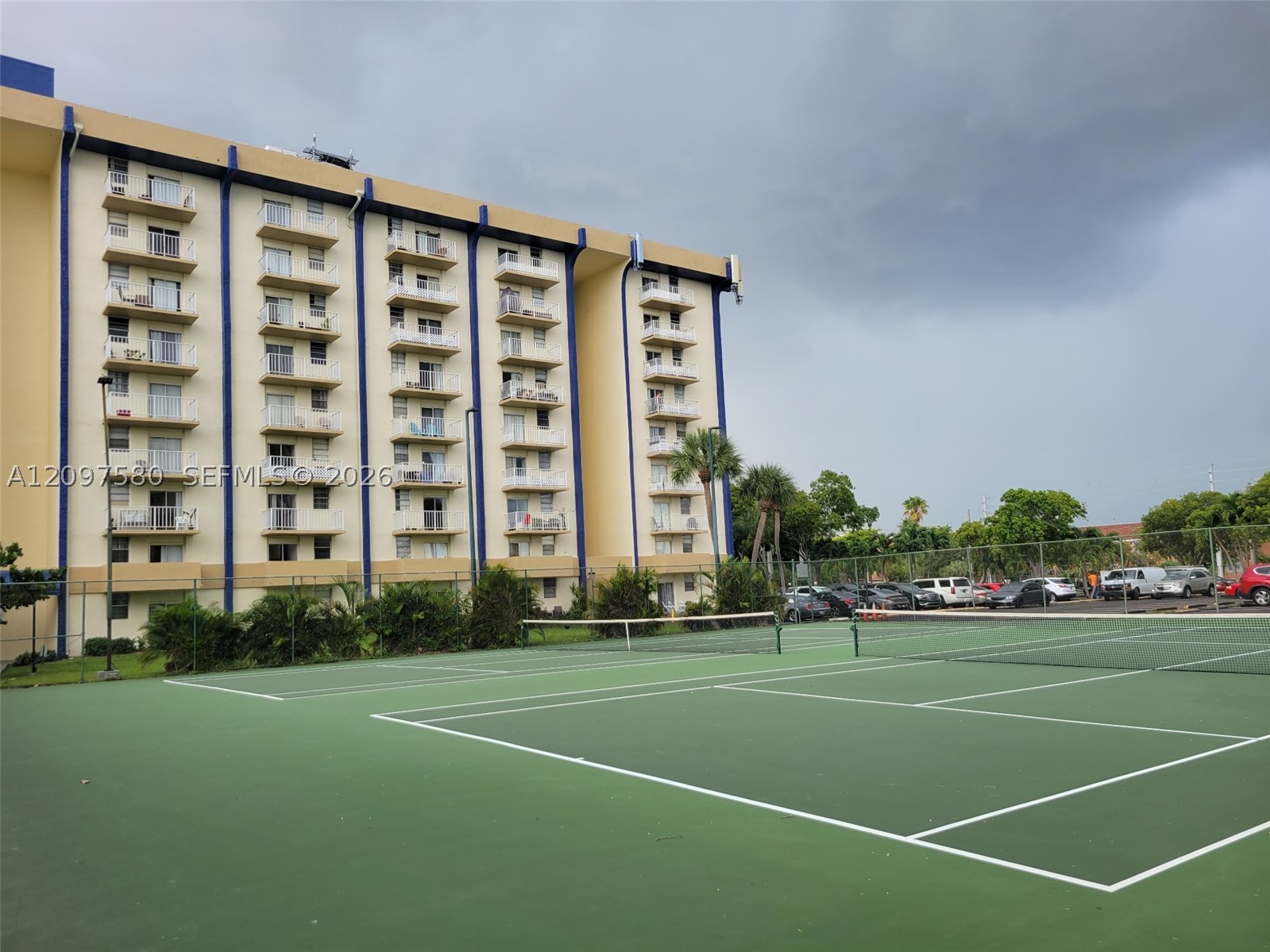 4550 NW 9th St #902E, Miami FL 33126