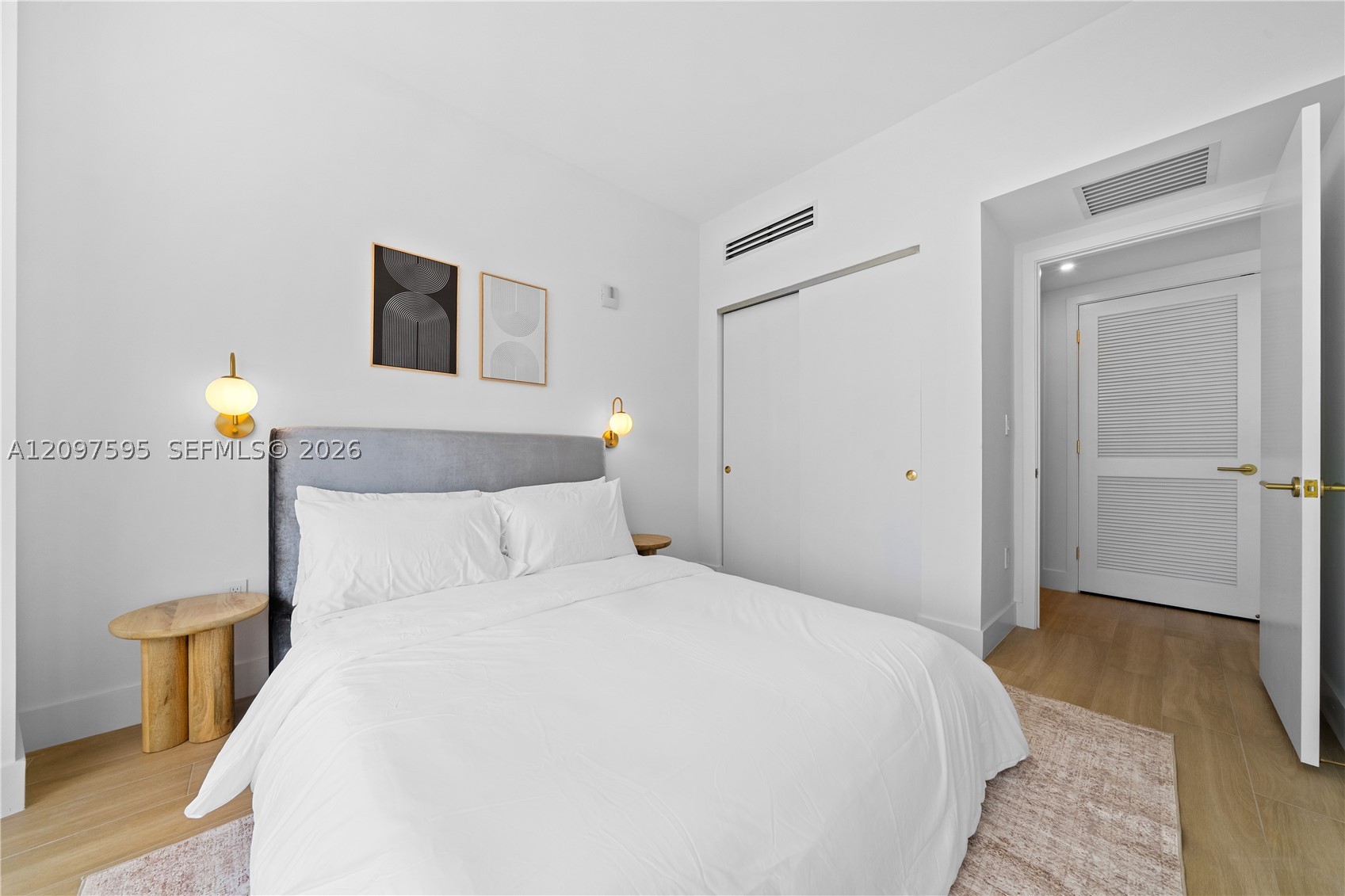 90 NE 32nd #527, Miami FL 33137