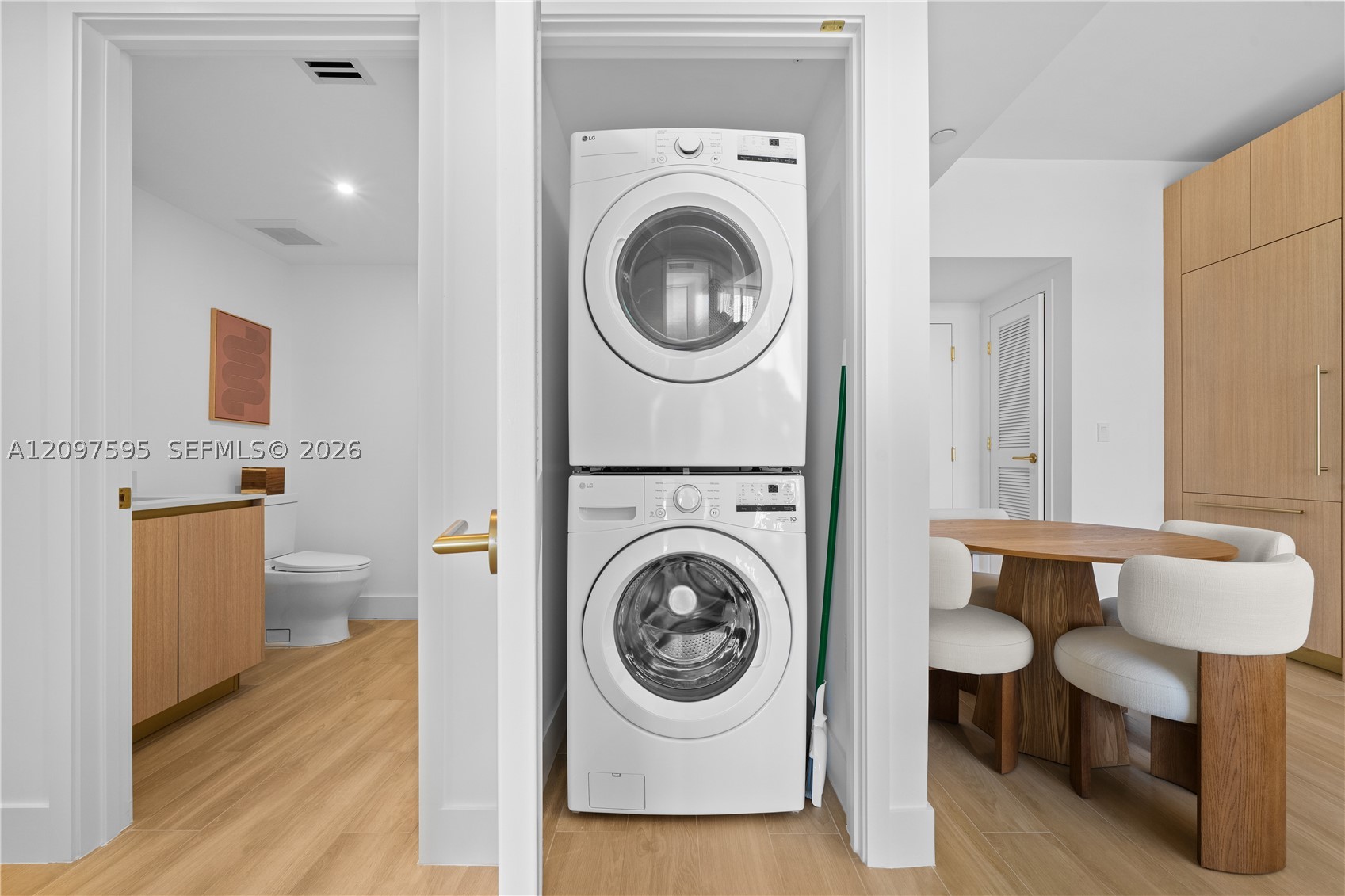 90 NE 32nd #527, Miami FL 33137