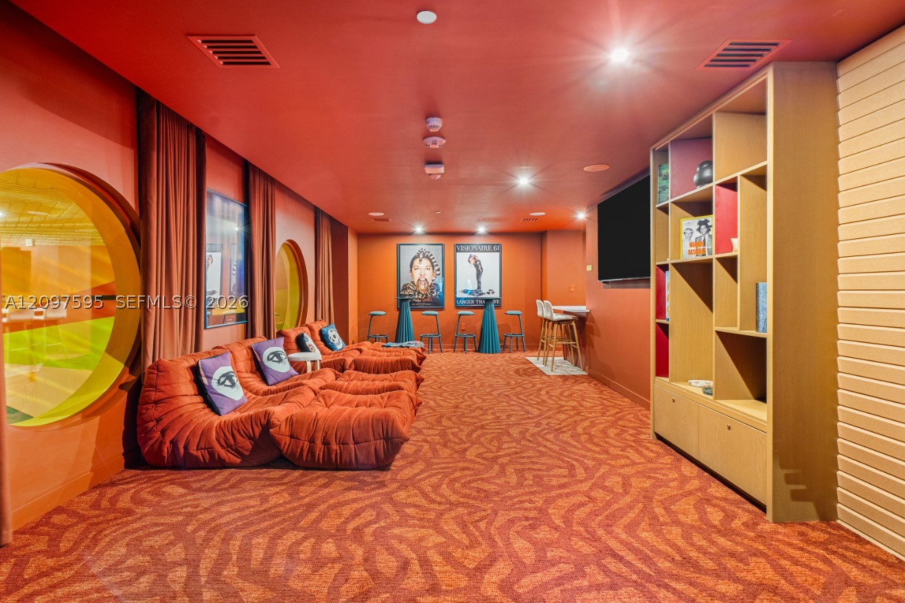 90 NE 32nd #527, Miami FL 33137