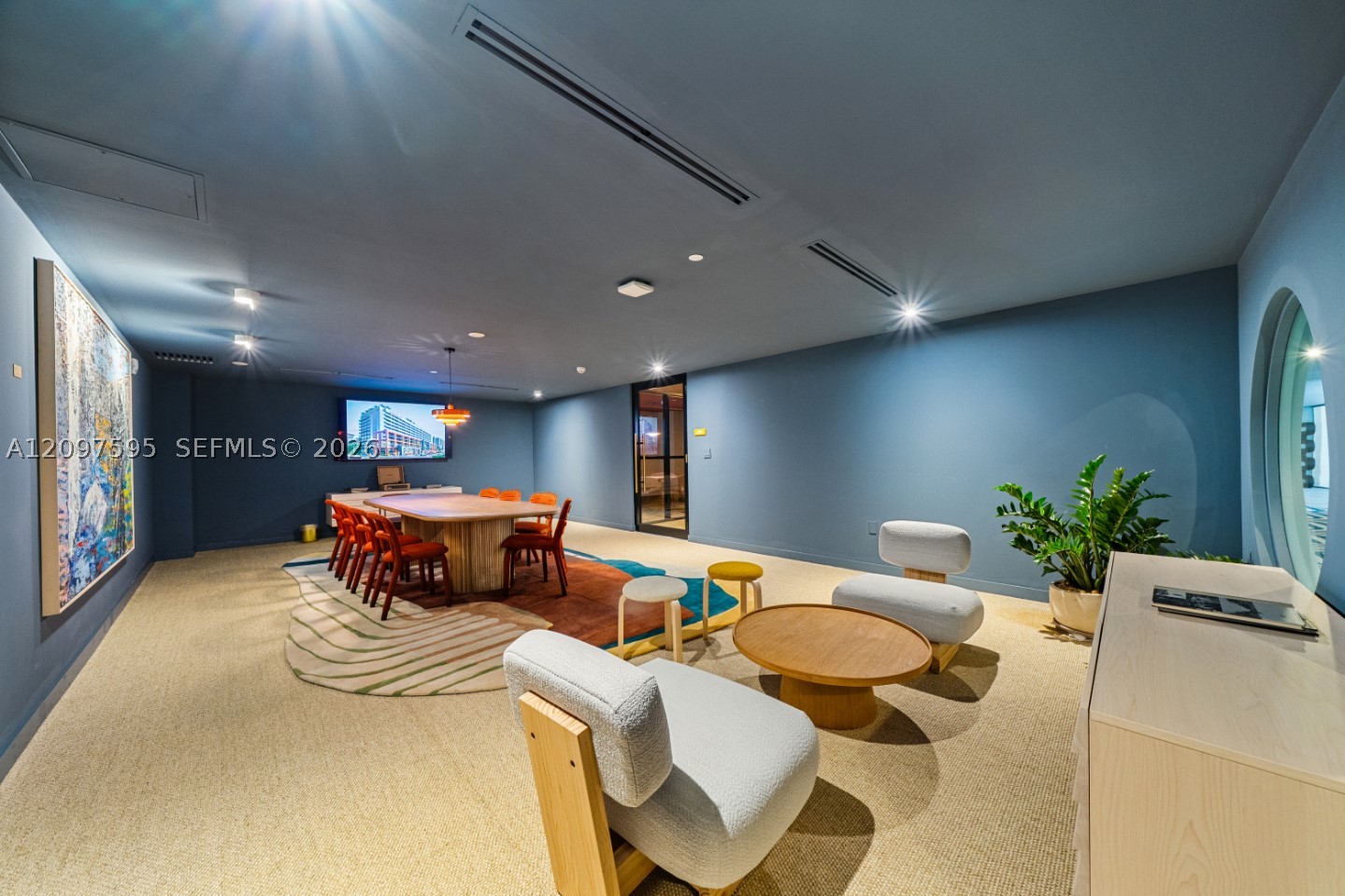 90 NE 32nd #527, Miami FL 33137