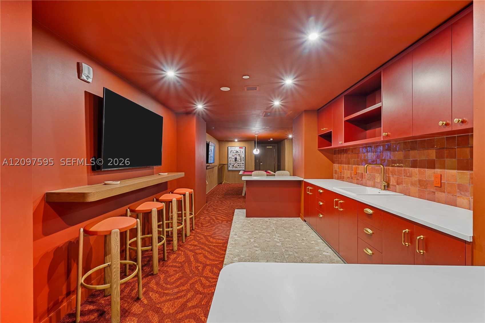 90 NE 32nd #527, Miami FL 33137