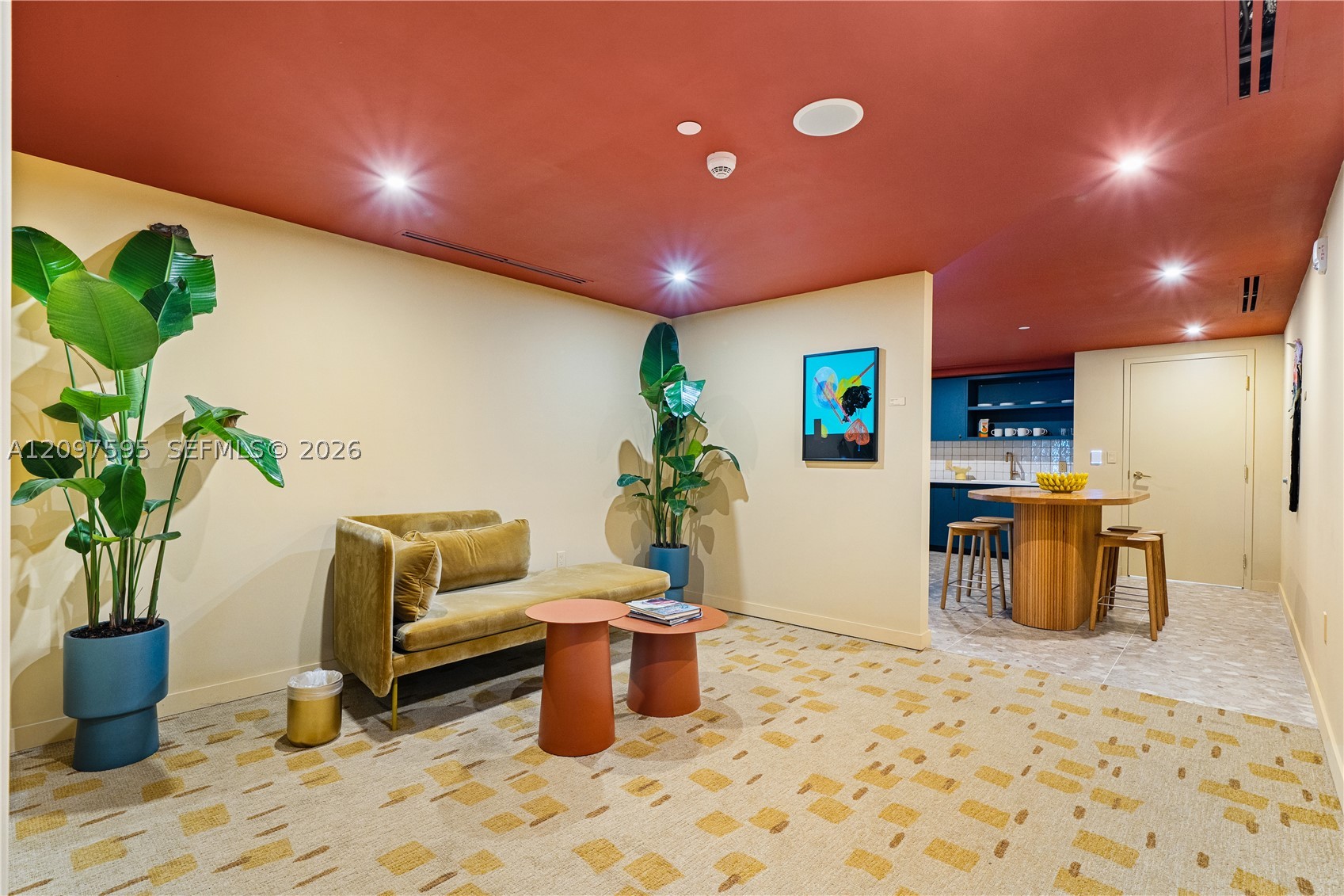 90 NE 32nd #527, Miami FL 33137