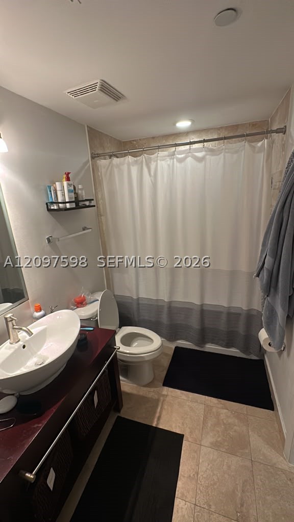 350 S Miami Ave #1115, Miami FL 33130