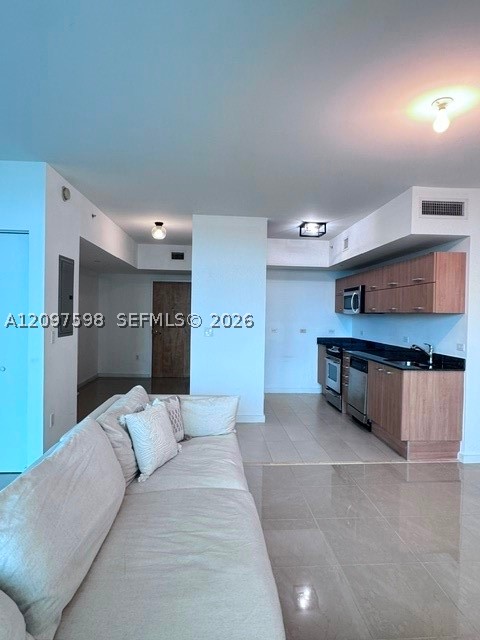 350 S Miami Ave #1115, Miami FL 33130