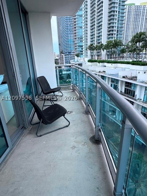 350 S Miami Ave #1115, Miami FL 33130