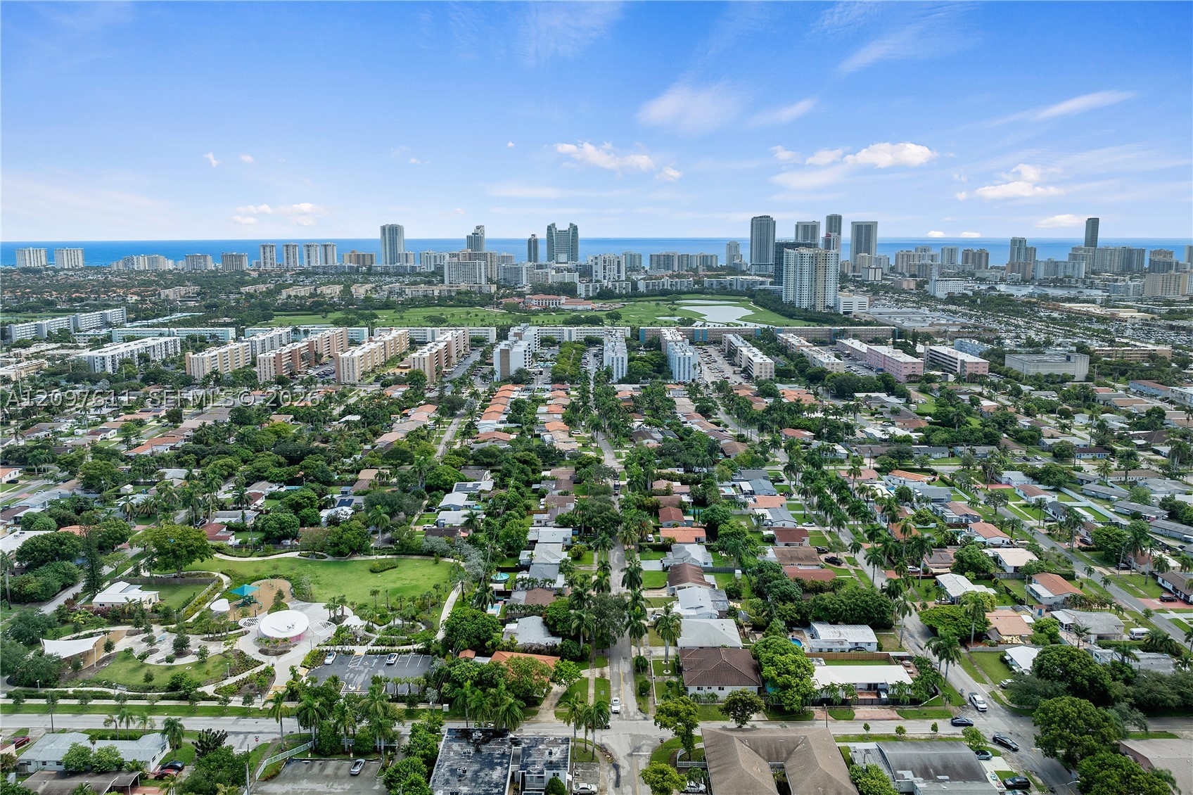 925 NE 4th St, Hallandale Beach FL 33009