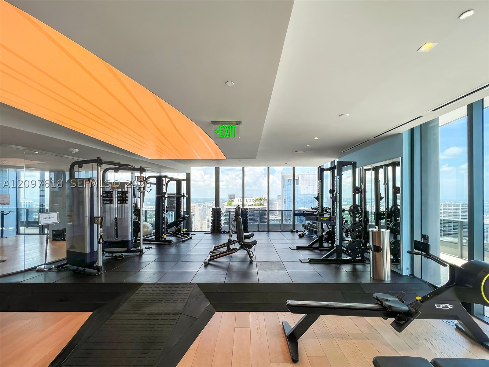 1000 Brickell Plz #2111, Miami FL 33131