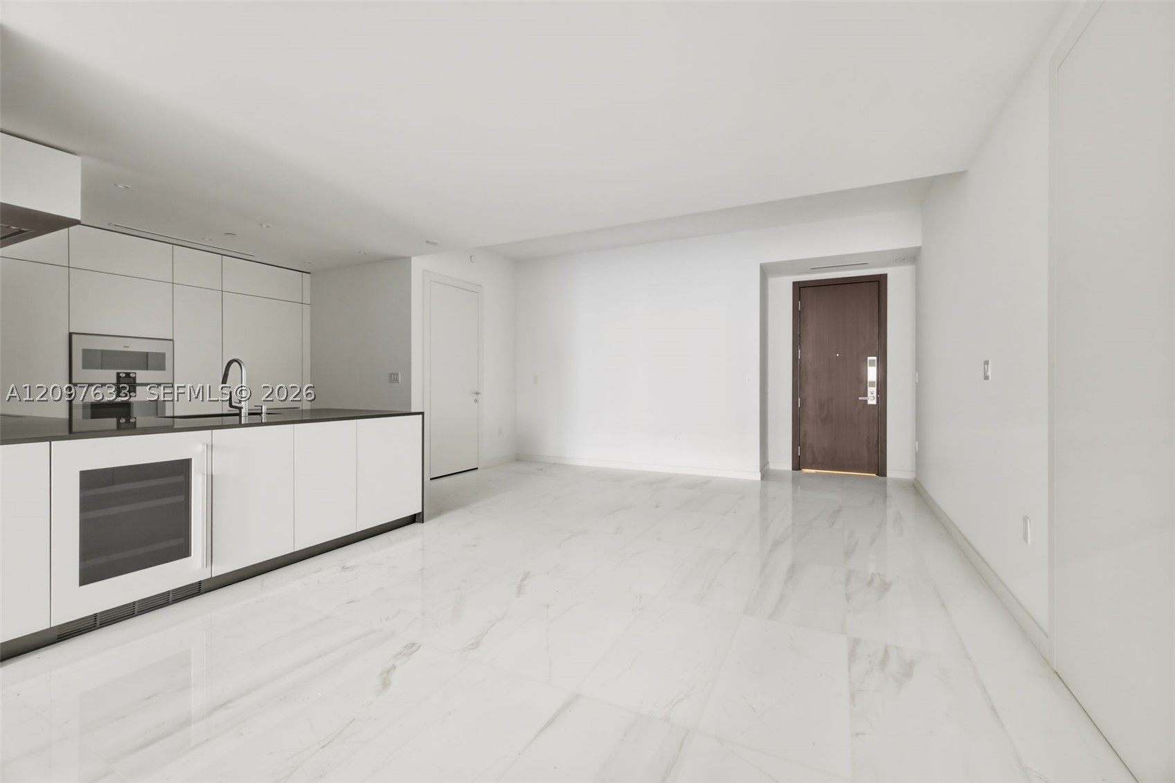 300 Biscayne Boulevard Way #1709W, Miami FL 33131