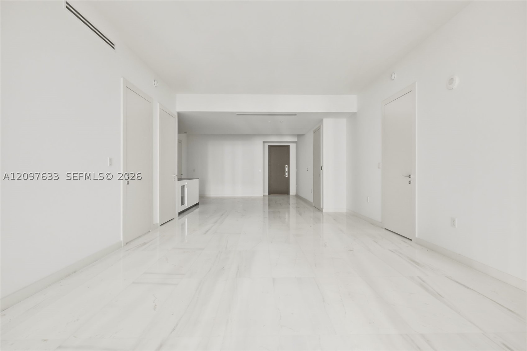 300 Biscayne Boulevard Way #1709W, Miami FL 33131