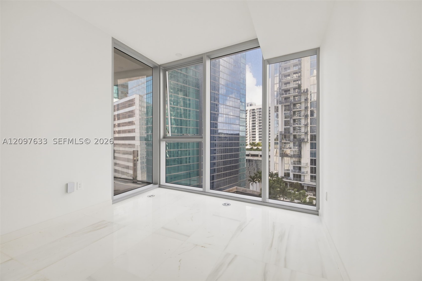 300 Biscayne Boulevard Way #1709W, Miami FL 33131