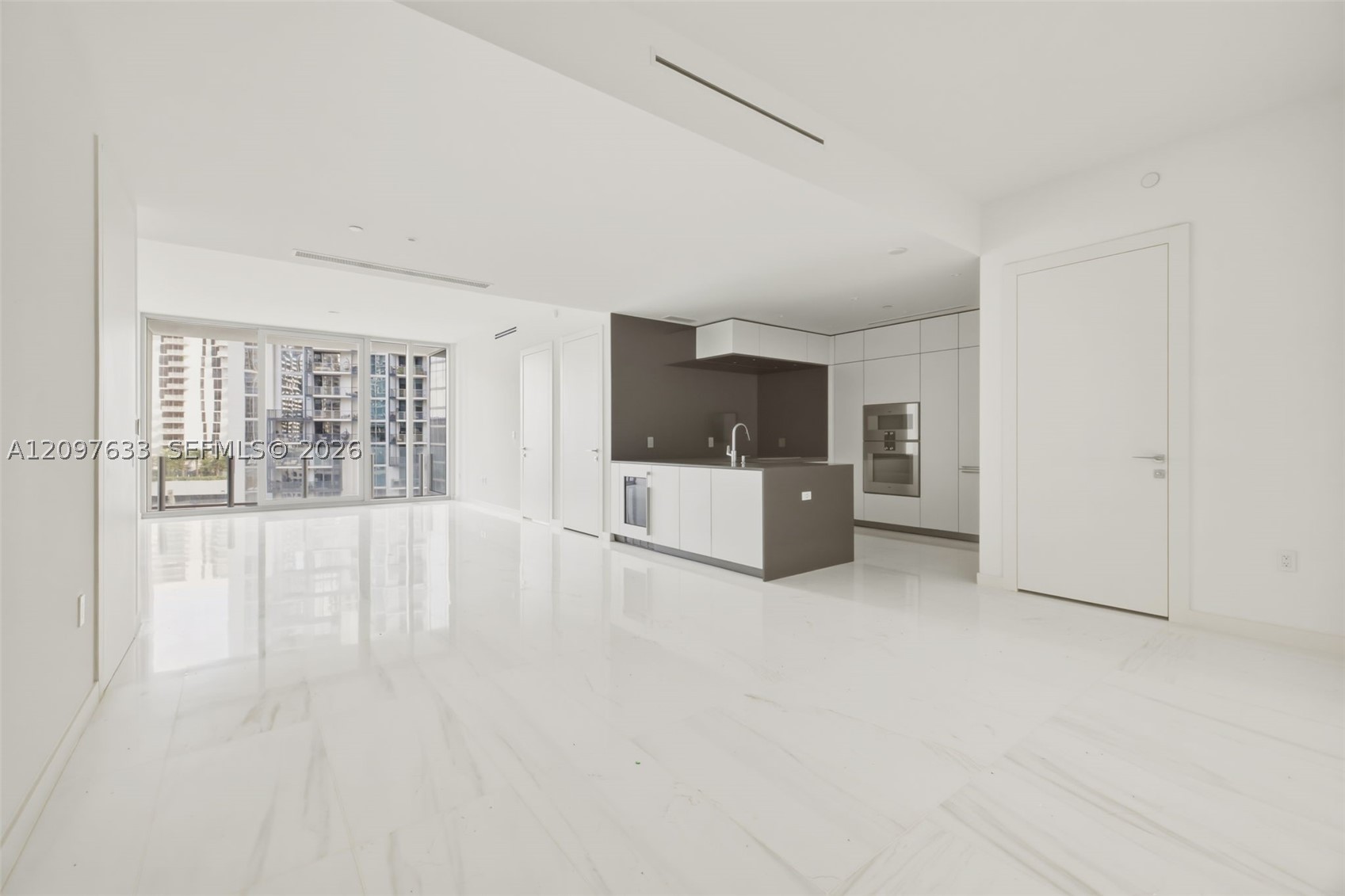 300 Biscayne Boulevard Way #1709W, Miami FL 33131