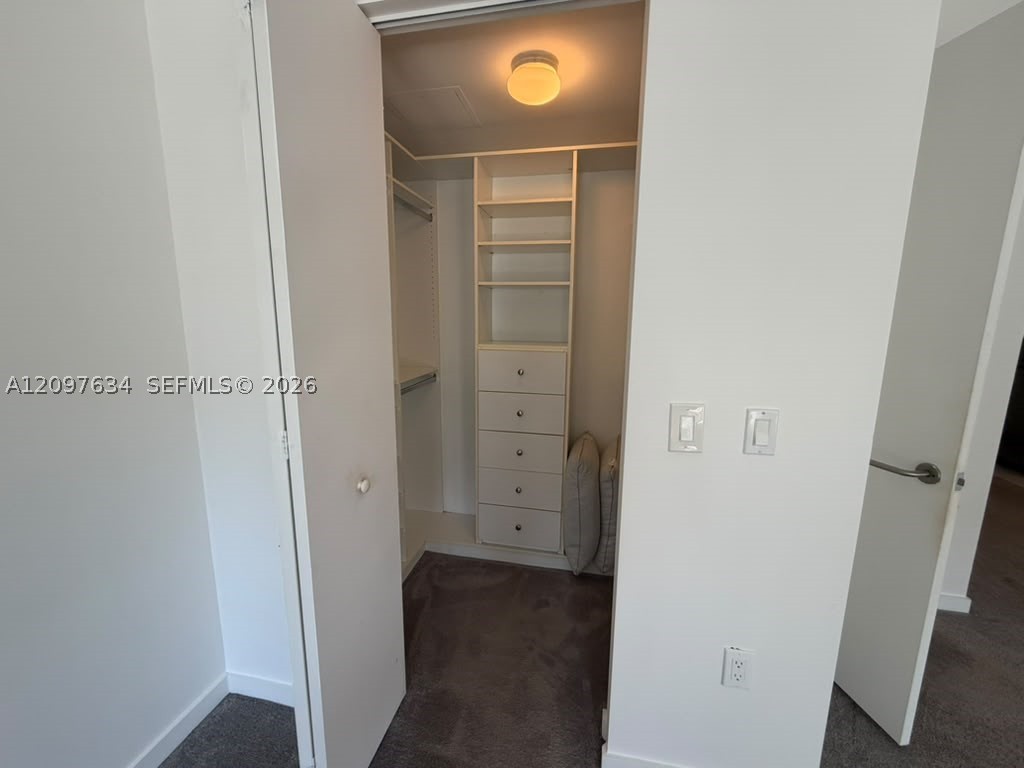 31 SE 6th St #1103, Miami FL 33131