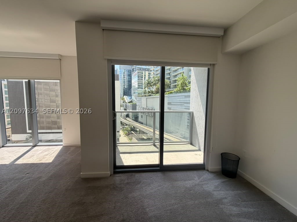 31 SE 6th St #1103, Miami FL 33131