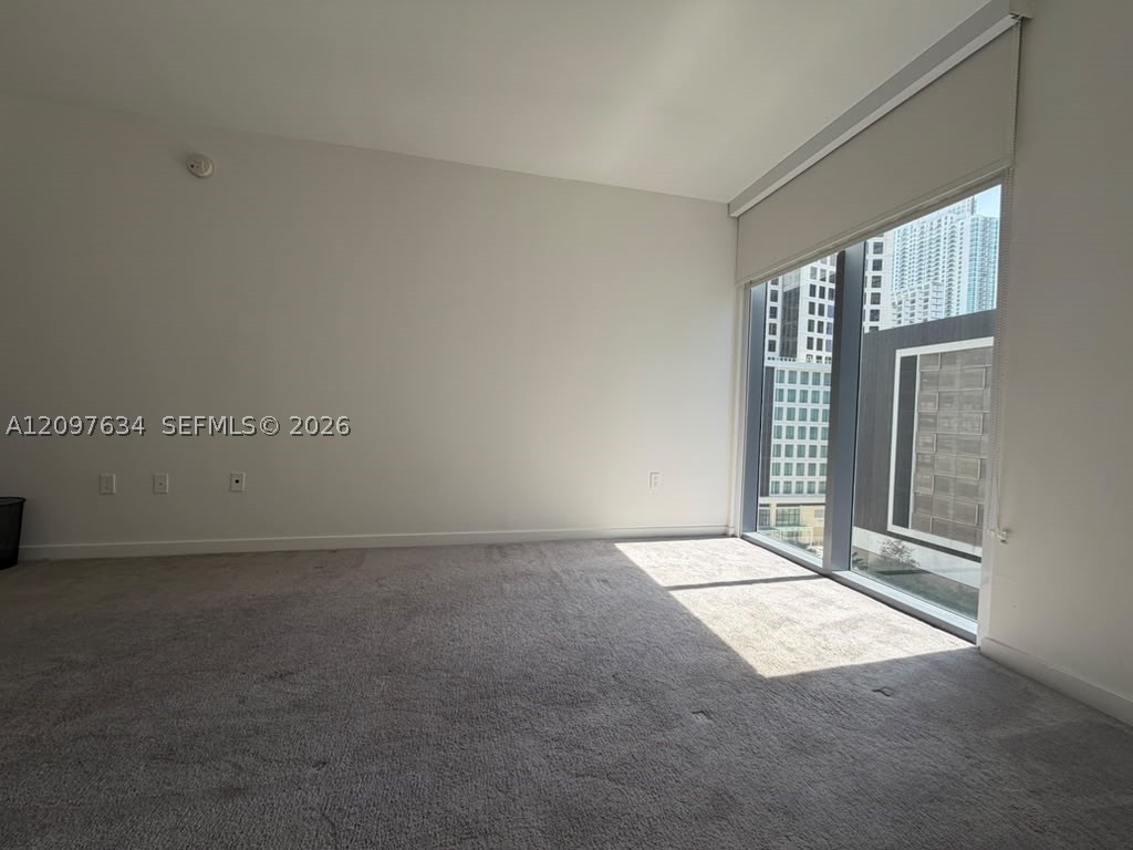 31 SE 6th St #1103, Miami FL 33131