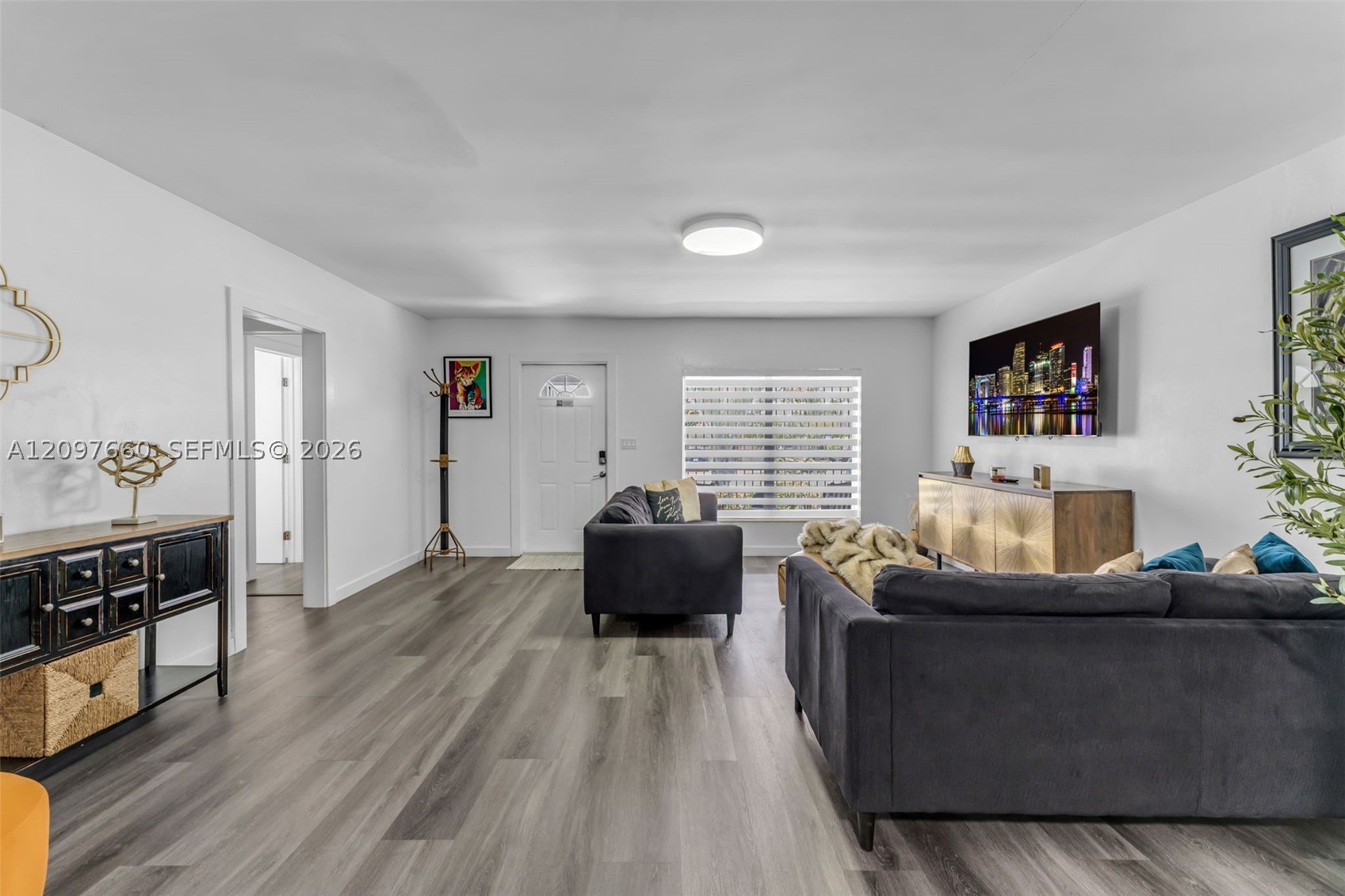 6355 SW 30th St, Miami FL 33155