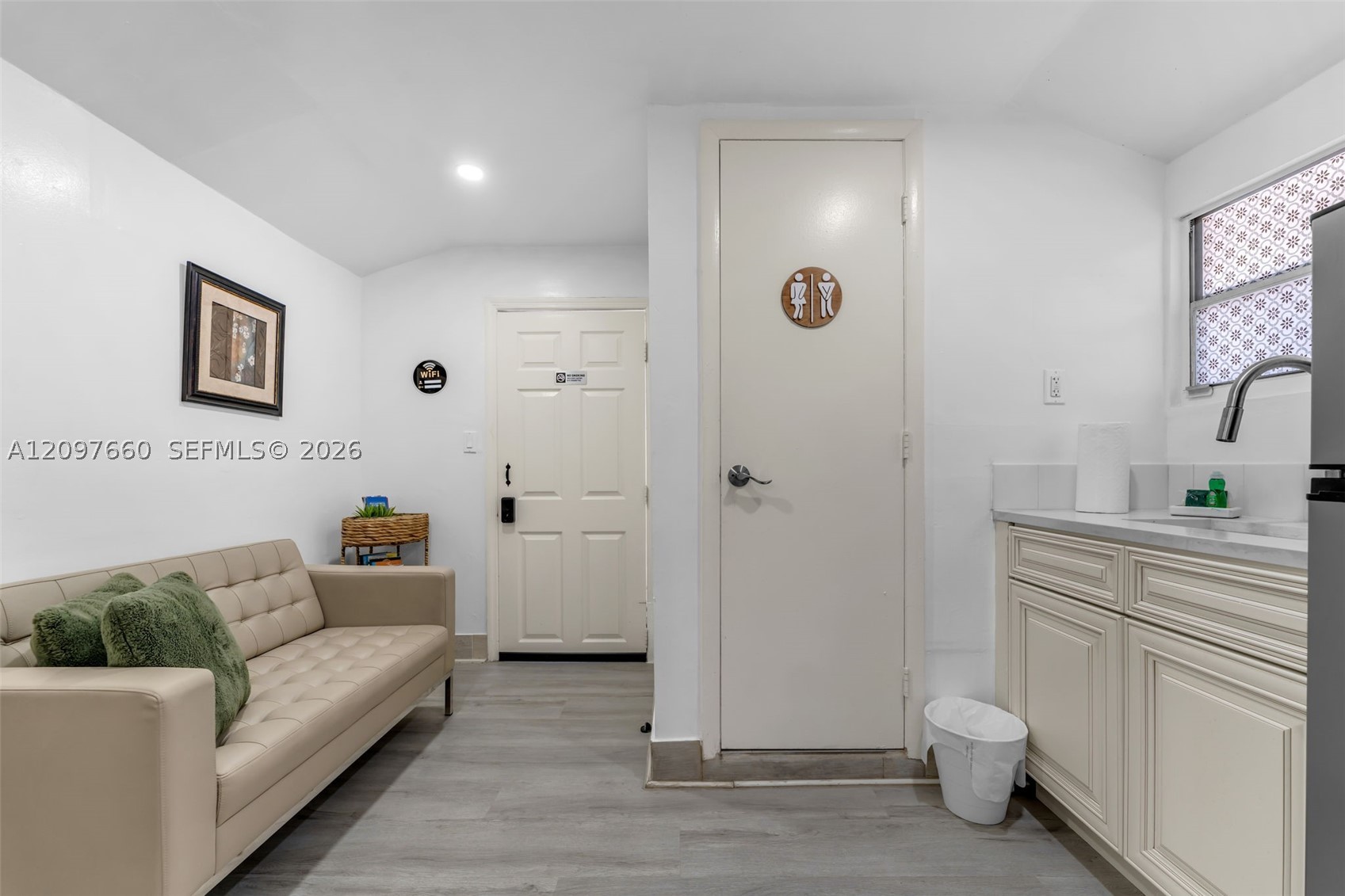 6355 SW 30th St, Miami FL 33155