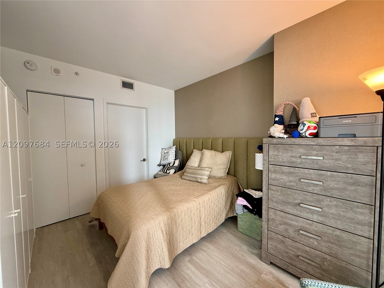 45 SW 9th St #2308, Miami FL 33130